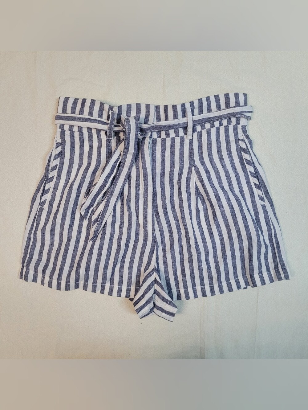 Cynthia Rowley 100% Linen Striped Shorts Blue/White, Sz 8 Beach Summer Nautical